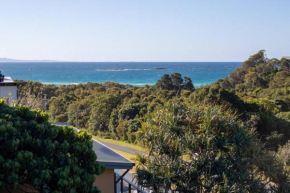 THE LOOKOUT BEACH HOUSE
